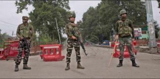 Kashmir remains besieged by Indian troops for over a month
