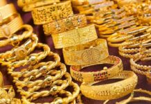 Gold prices rise by Rs900 per tola